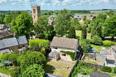 4 bedroom detached house for sale, Church Street, Moulton, NN3 7SP