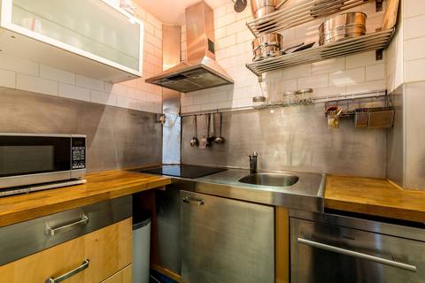 1 bedroom flat for sale, Gloucester Terrace, Lancaster Gate, London, W2