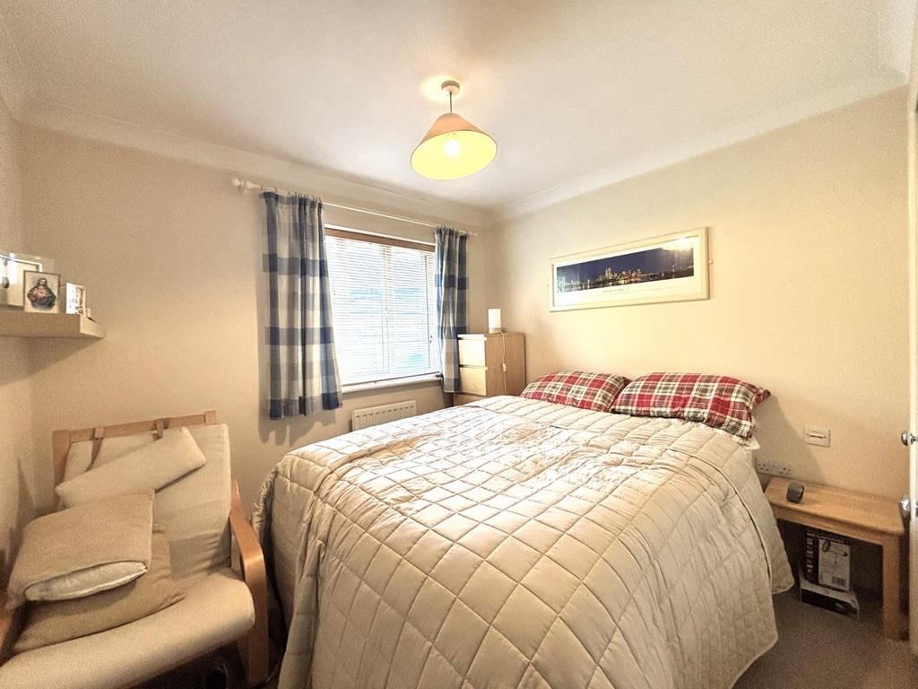 Bedroom 1.jpeg