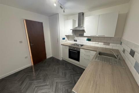 3 bedroom flat to rent, Church Road, Wallasey, CH44