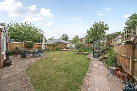 5 bedroom semi-detached house for sale, The Street, Reading RG7