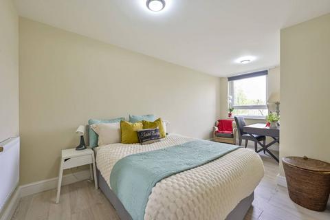 Willow Tree Close, Southfields, London, SW18
