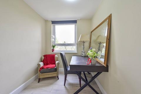 52 Willow Tree Close, London, SW18 3EL
