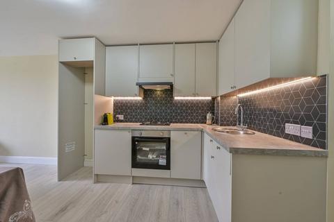 Willow Tree Close, Southfields, London, SW18