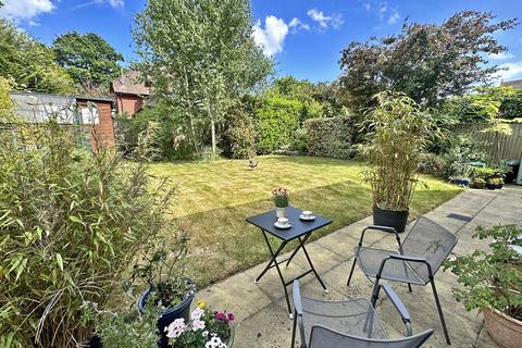 undefined, Moser Grove, Sway, Lymington, Hampshire, SO41