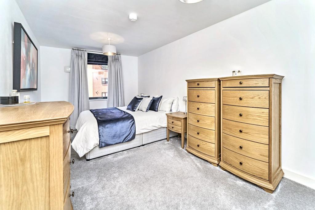 Main Bedroom