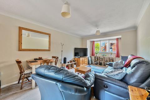 2 bedroom apartment for sale, West Mead, The Hart, Farnham, Surrey, GU9
