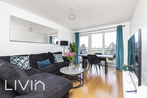 13 Watson Place, London, SE25 5EX