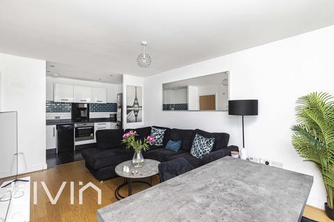 13 Watson Place, London, SE25 5EX