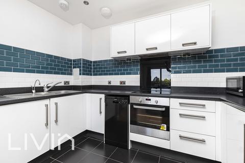 13 Watson Place, London, SE25 5EX