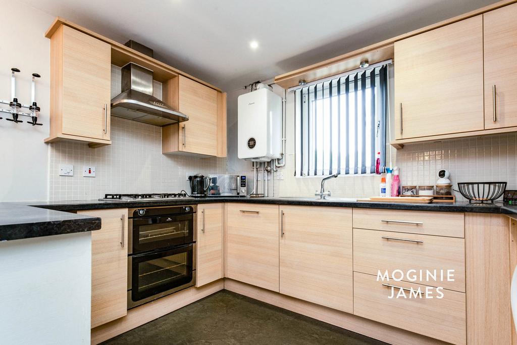 Apartment in Cardiff - More