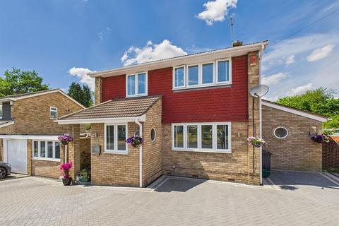 34 Pendennis Close, Basingstoke, RG23 8JD