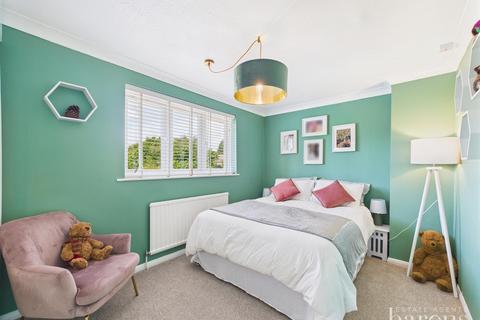 34 Pendennis Close, Basingstoke, RG23 8JD