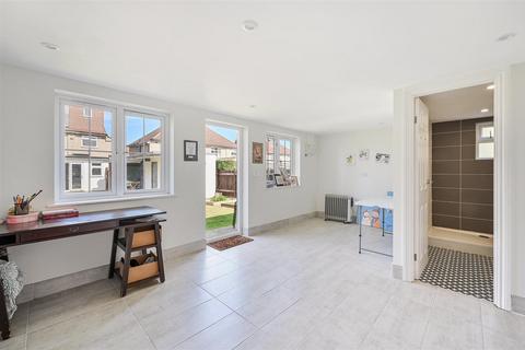 11 Corrigan Avenue, Coulsdon, CR5 2QP