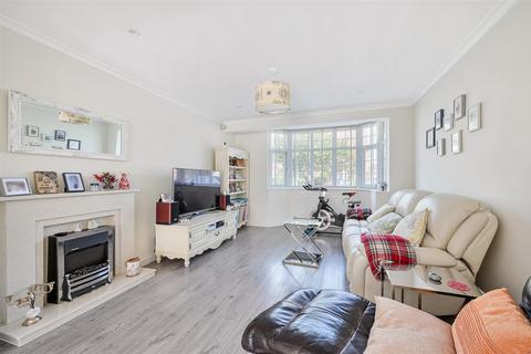 11 Corrigan Avenue, Coulsdon, CR5 2QP