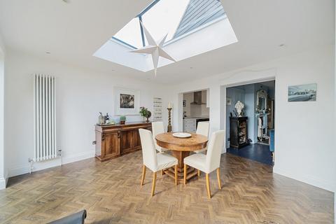 5 bedroom detached house for sale, High Street, Aylesbury HP22
