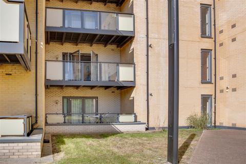 3 bedroom apartment for sale, Cornelius House, 5 Handley Page Road, Essex
