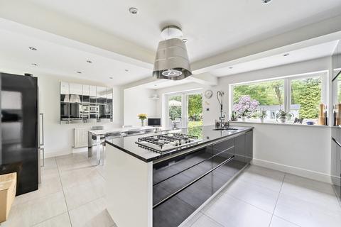 undefined, Gorselands Close, West Byfleet, KT14