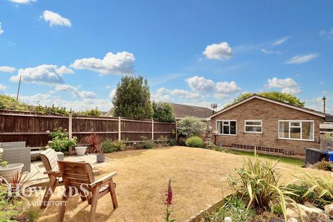 3 bedroom detached bungalow for sale, Tunstall Drive, Lowestoft