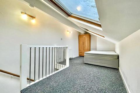 undefined, Harold View, Hyde Park, Burley, Leeds, LS6