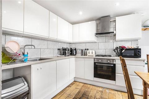 2 bedroom terraced house to rent, Ellesmere Road, Bow, London, E3