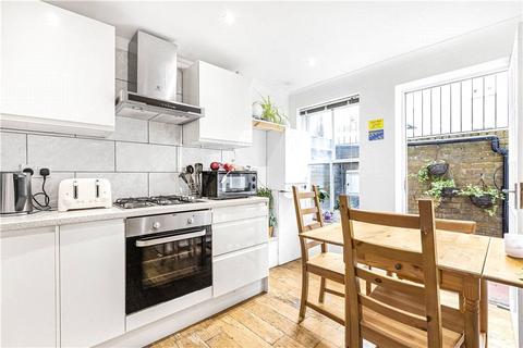 2 bedroom terraced house to rent, Ellesmere Road, Bow, London, E3