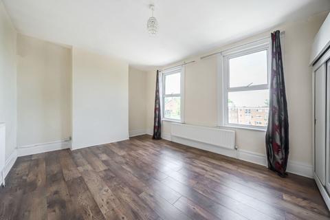 2 bedroom duplex for sale, Pound Park Road, London