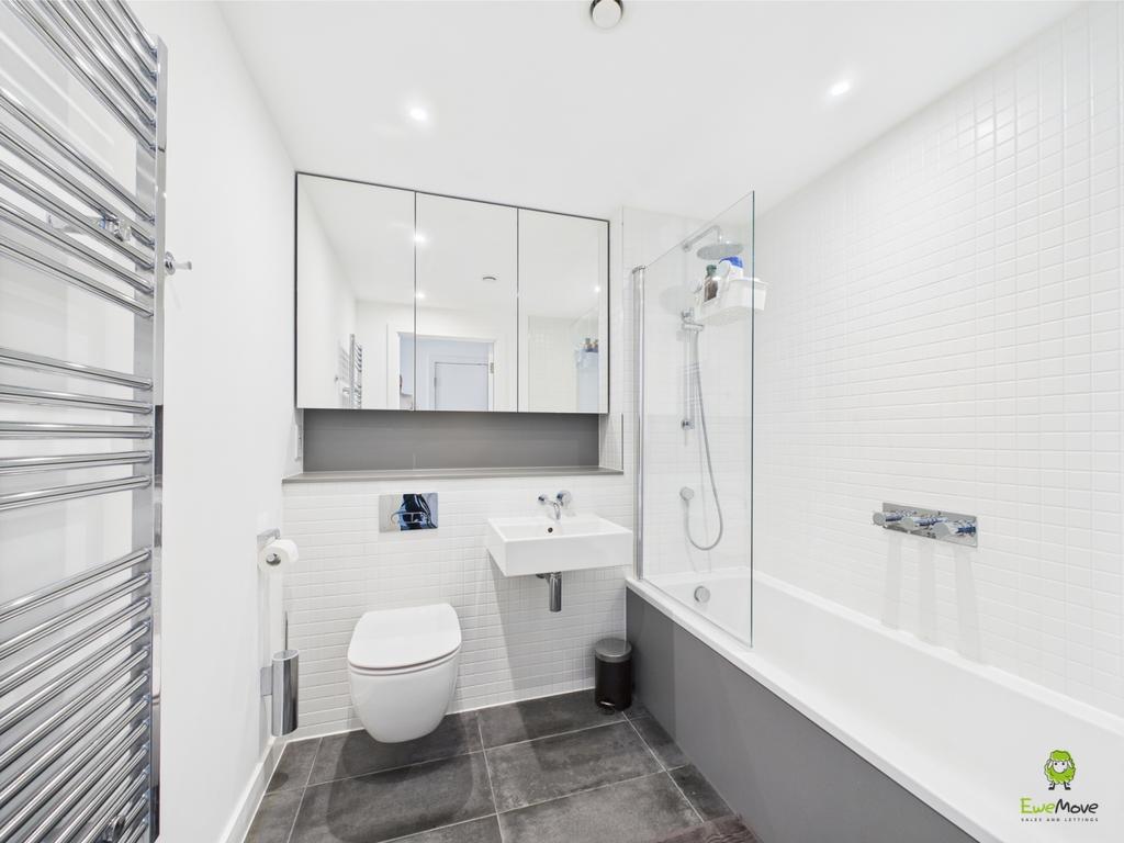 Presented by Kevin at Ewe Move Bexleyheath and Dart