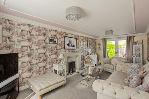 2 Saddle Close, Norton, Malton, YO17 9JY