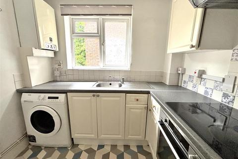 1 bedroom flat for sale, Foxgrove Road, Beckenham, BR3