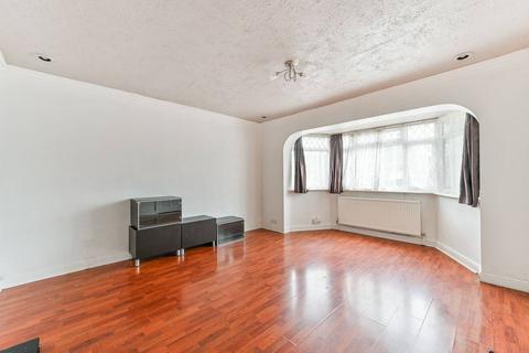 5 bedroom semi-detached house to rent, BIRCH WALK, Mitcham, CR4