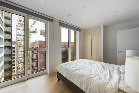 3 bedroom flat to rent, Weymouth Building Se17