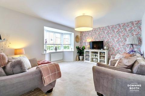 34 Violet Walk, Fradley, Lichfield, WS13 8TU