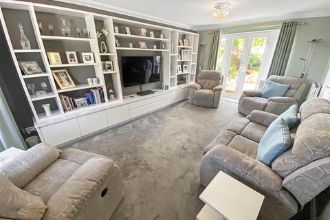 4 bedroom detached house for sale, Karles Close, Newton Aycliffe