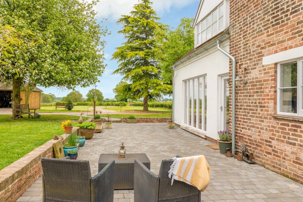 Entertaining Area