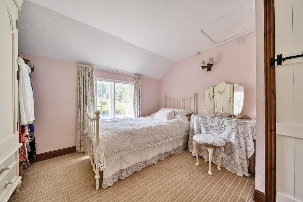Bedroom 2.jpg