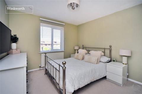 28 Chelsea Gardens, Sutton, SM3 9TN
