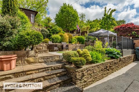 28 Cliff Hill Road, Shaw, Oldham, OL2 8DE