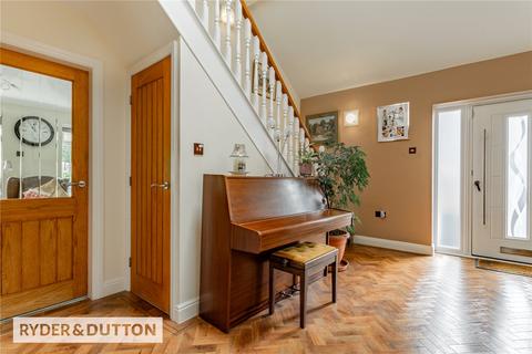 28 Cliff Hill Road, Shaw, Oldham, OL2 8DE