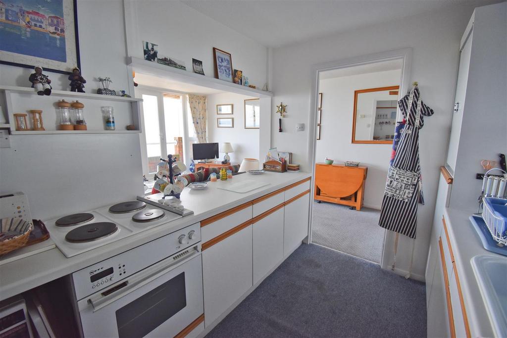 Kitchen 1.jpg