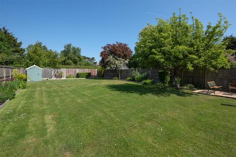 4 bedroom detached house for sale, Spire Avenue, Whitstable