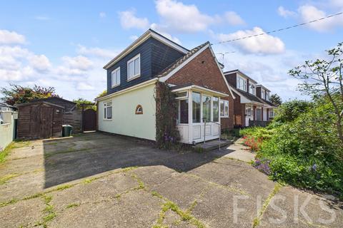 3 bedroom detached house for sale, Seamore Avenue, Benfleet, SS7