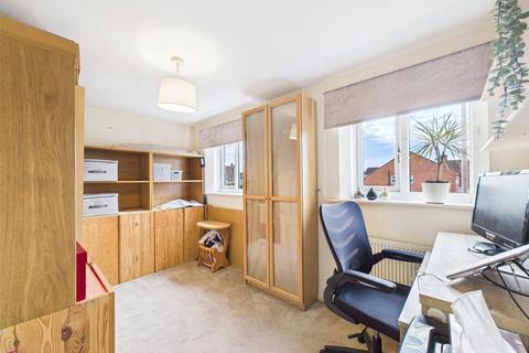 12 Apperley Drive, Quedgeley, Gloucester, GL2 4WP