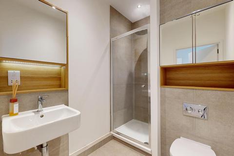 2 bedroom flat to rent, Highgate Hill
