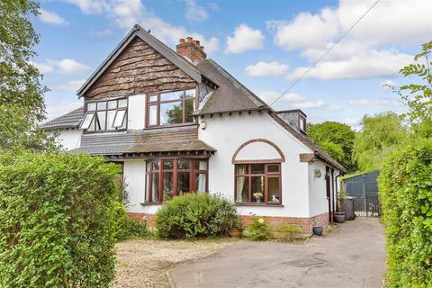 3 bedroom semi-detached house for sale, Gladys Avenue, Waterlooville PO8