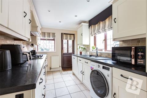 23 Dart Close, Upminster, RM14 1PR