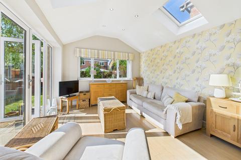7 Moorfield Close, Penwortham, Preston, PR1 0NW