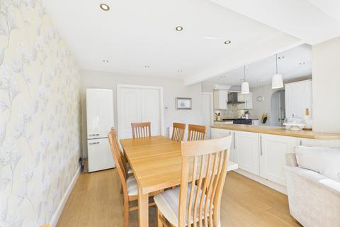 7 Moorfield Close, Penwortham, Preston, PR1 0NW