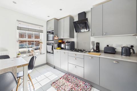 36 Brookfields, Lydney, GL15 4BX