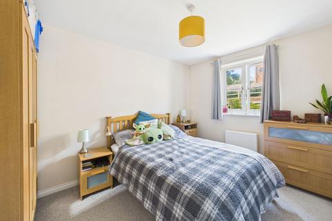 36 Brookfields, Lydney, GL15 4BX